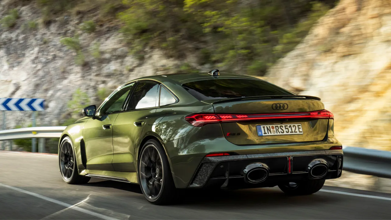The new Audi RS5 — Hybrid Power and Rear Torque Control